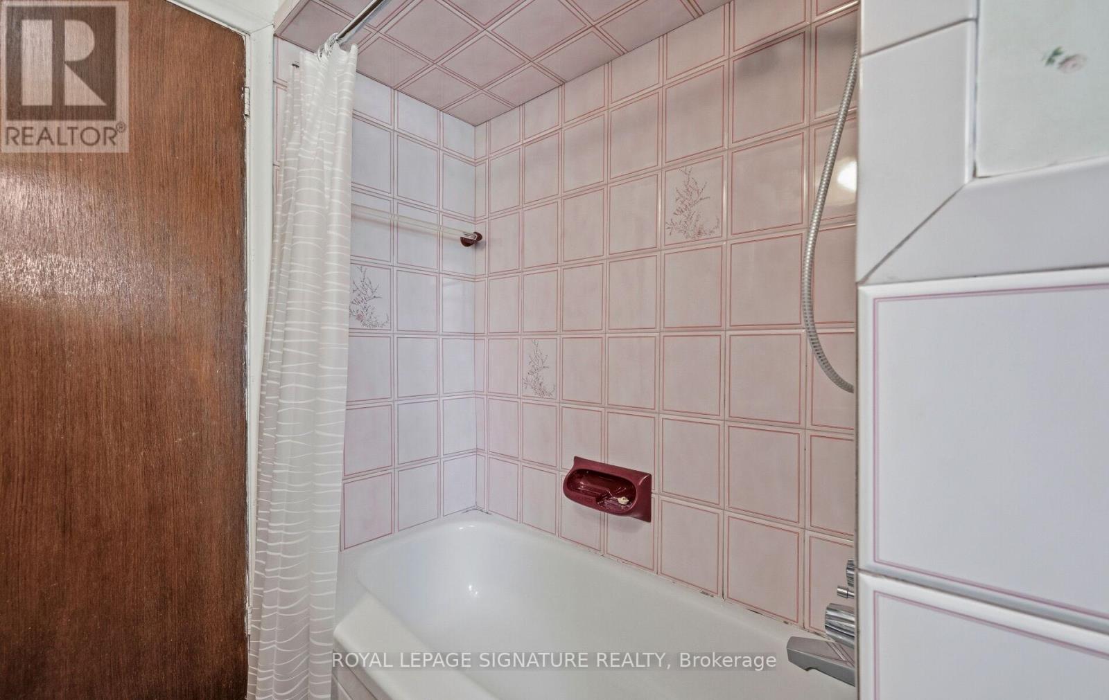 1322 Kelly Road, Mississauga, Ontario  L5J 3T9 - Photo 25 - W13084644