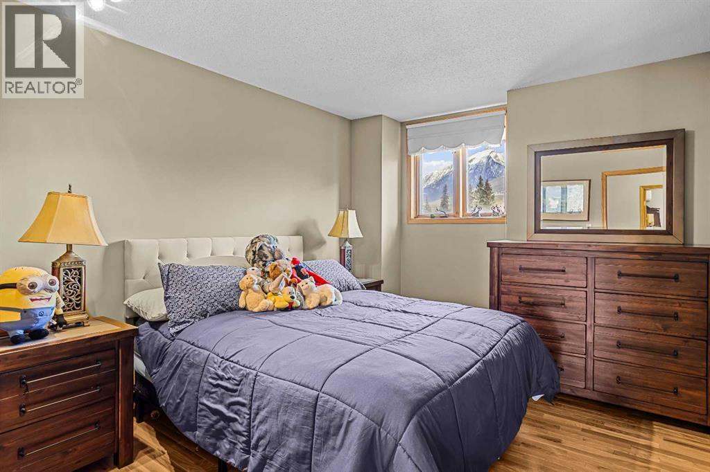 260 Grizzly Crescent, Canmore, Alberta  T1W 1B5 - Photo 31 - A2306249