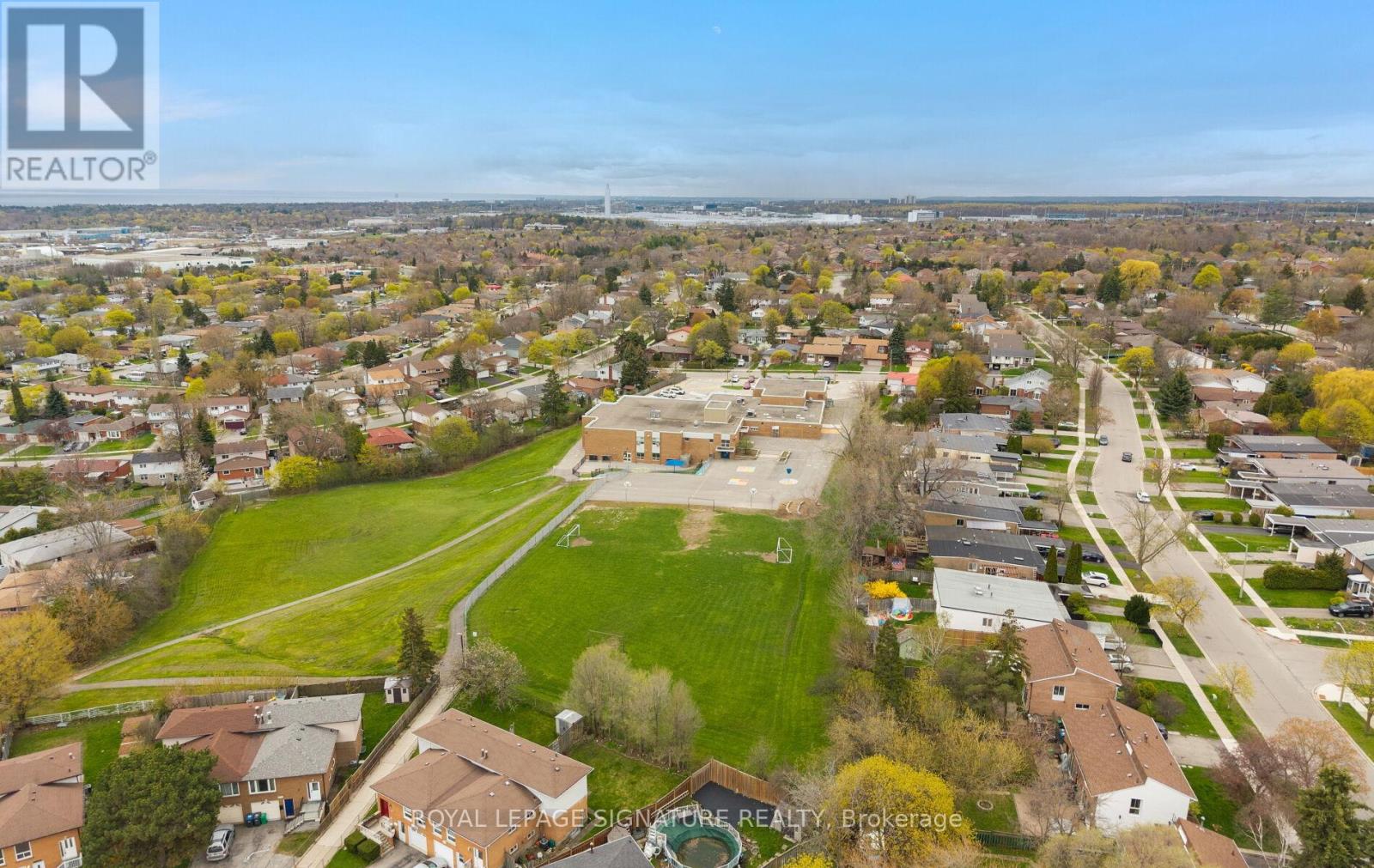 1322 Kelly Road, Mississauga, Ontario  L5J 3T9 - Photo 47 - W13084644