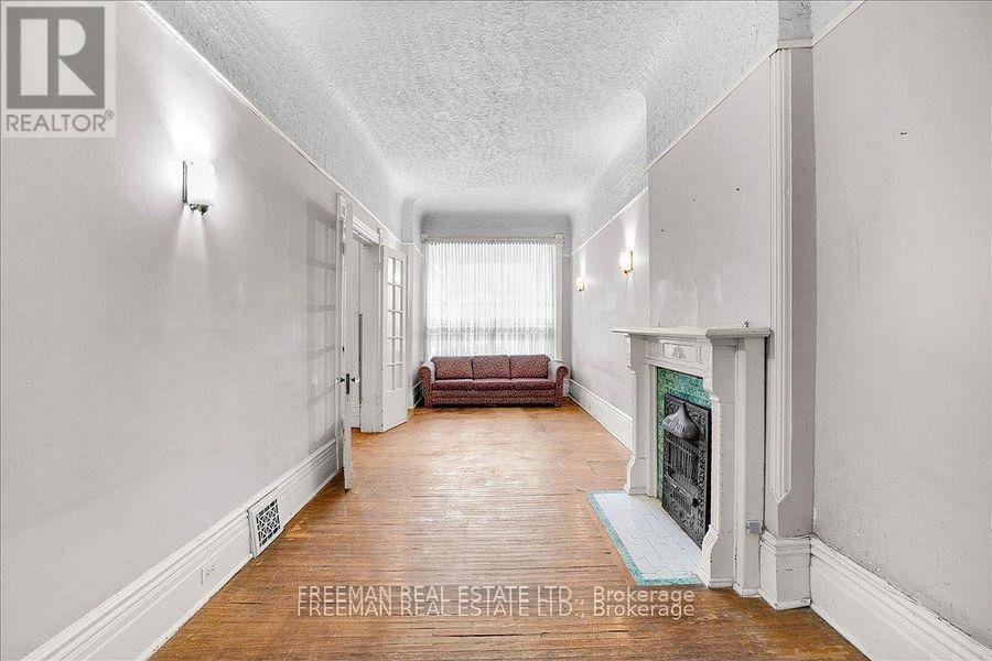 116 Brunswick Avenue, Toronto, Ontario  M5S 2M2 - Photo 10 - C13033020