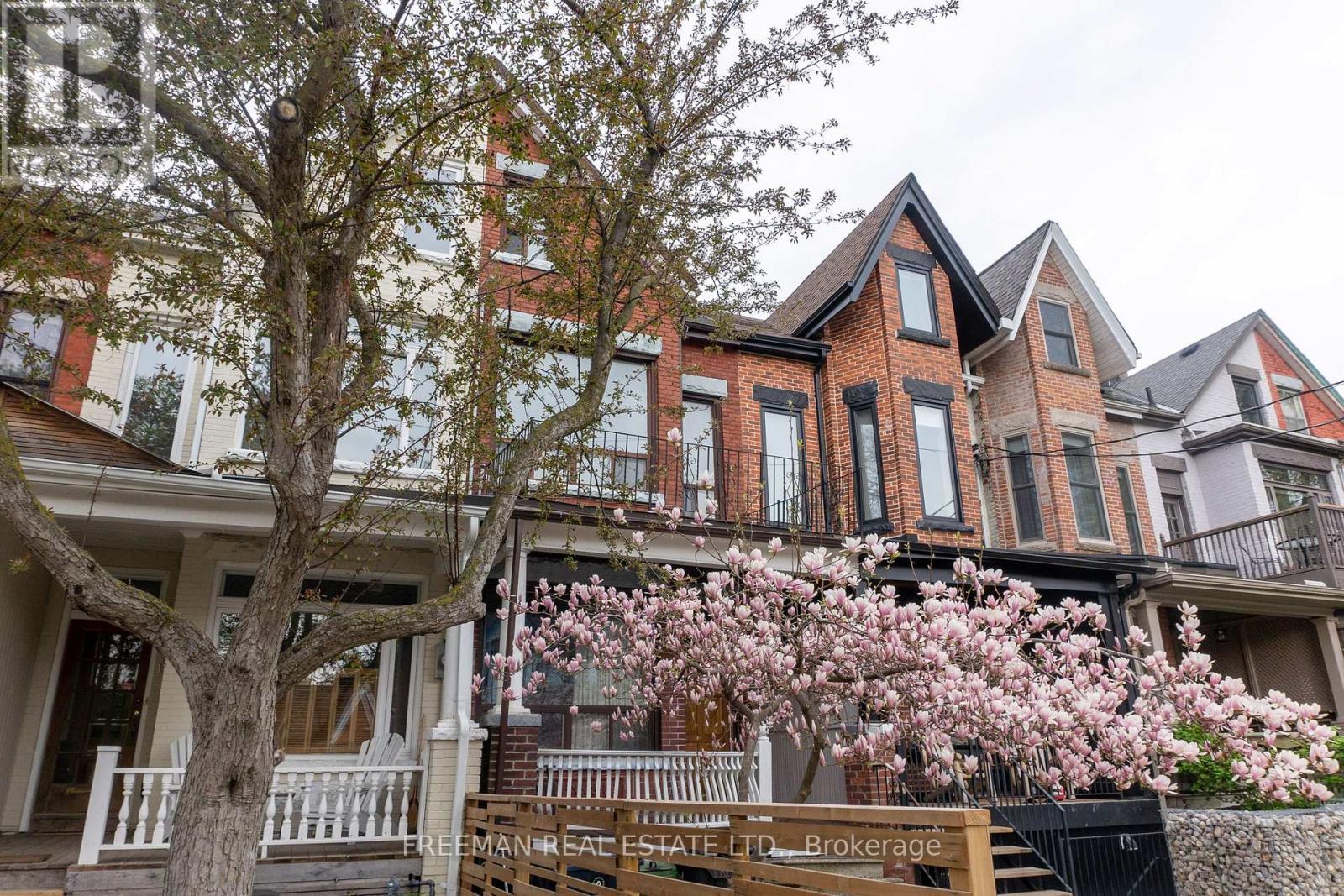 116 Brunswick Avenue, Toronto, Ontario  M5S 2M2 - Photo 2 - C13033020