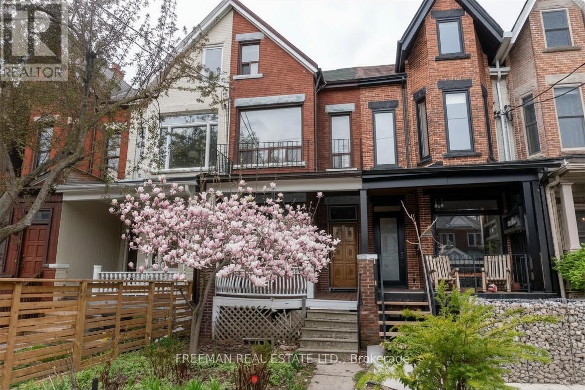 116 Brunswick Avenue, Toronto, Ontario  M5S 2M2 - Photo 3 - C13033020