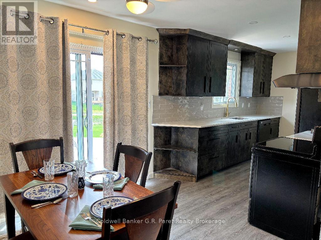 35 Tanager Drive, Tillsonburg, Ontario  N4G 1B1 - Photo 8 - X13086702
