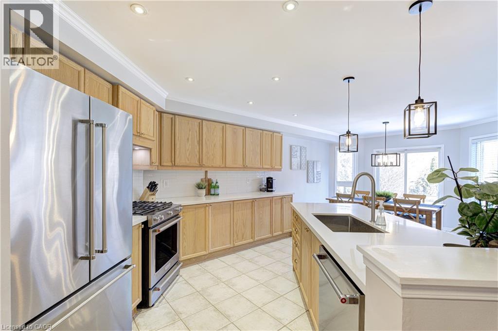 2142 Meadowglen Drive, Oakville, Ontario  L6M 4C8 - Photo 4 - 40815092