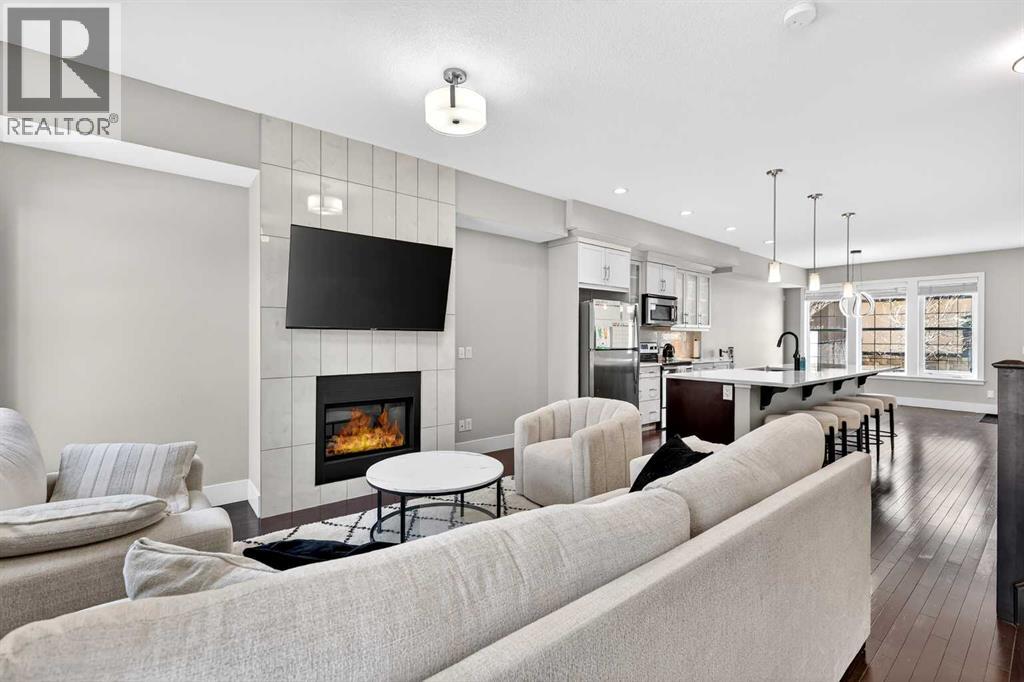 548 Quarry Park Boulevard Se, Calgary, Alberta  T2C 5E8 - Photo 5 - A2307587