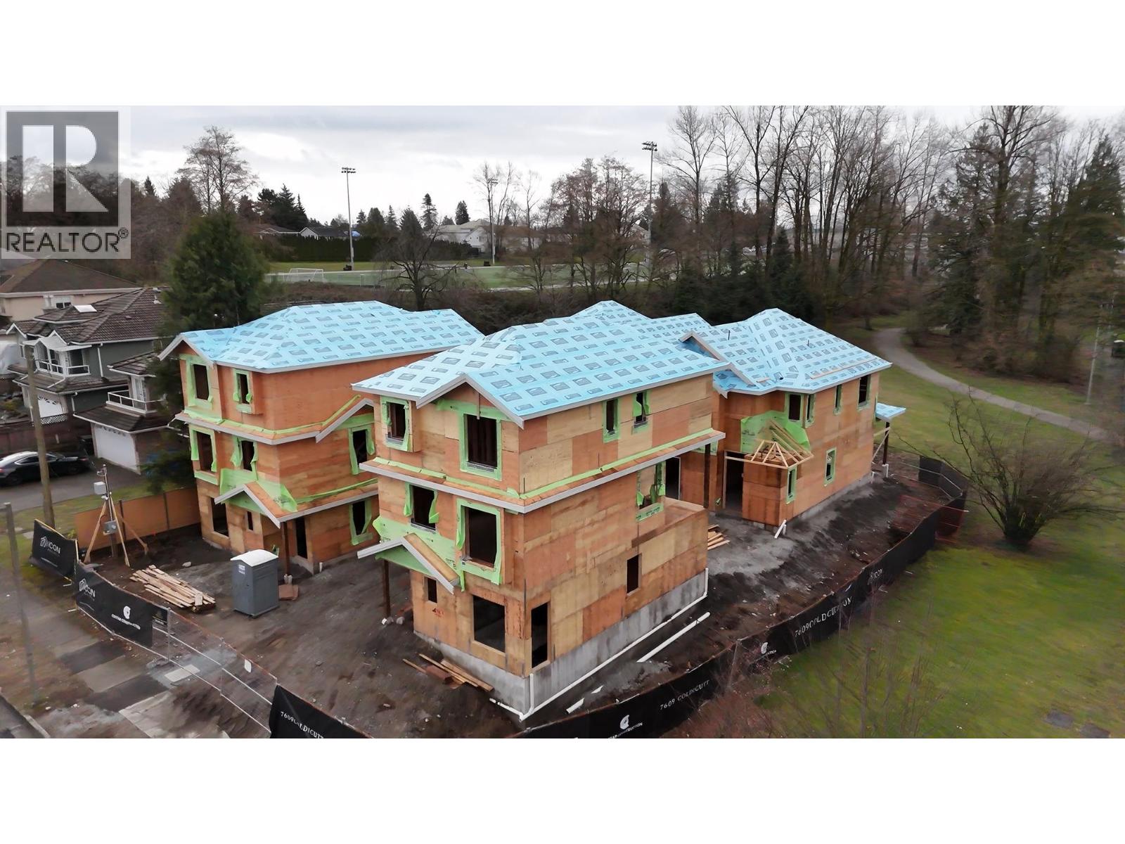 2 7609 Coldicutt Street, Burnaby, British Columbia  V3N 3Z5 - Photo 10 - R3119502