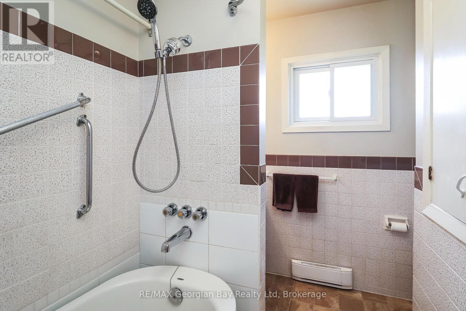 215 Palmer Street, Tay, Ontario  L0K 2C0 - Photo 16 - S13086696