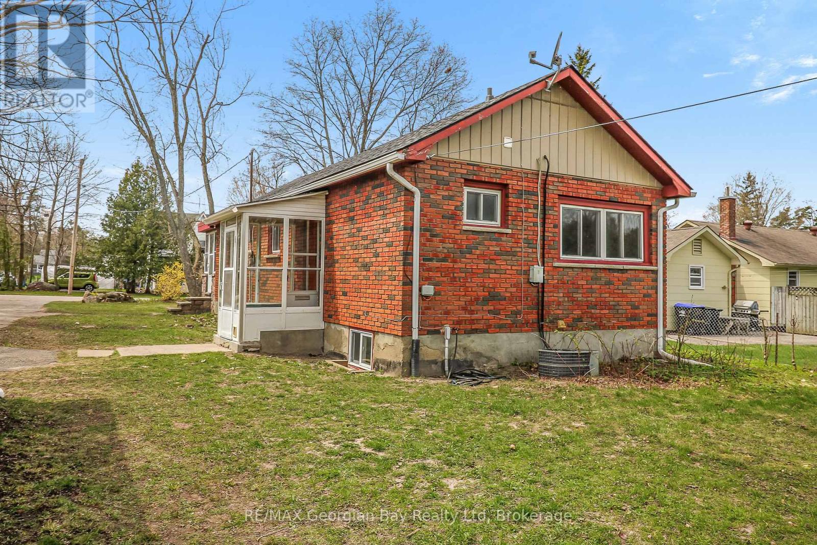 215 Palmer Street, Tay, Ontario  L0K 2C0 - Photo 29 - S13086696