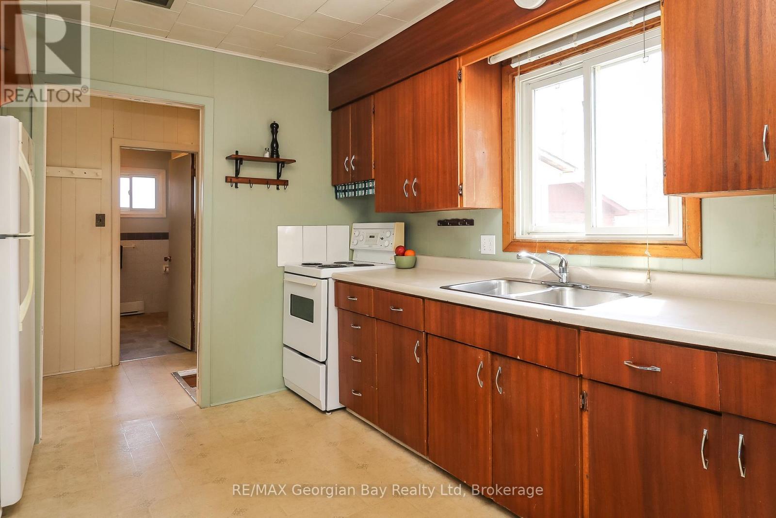 215 Palmer Street, Tay, Ontario  L0K 2C0 - Photo 6 - S13086696