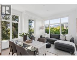 201 707 E 3RD STREET, North Vancouver, British Columbia