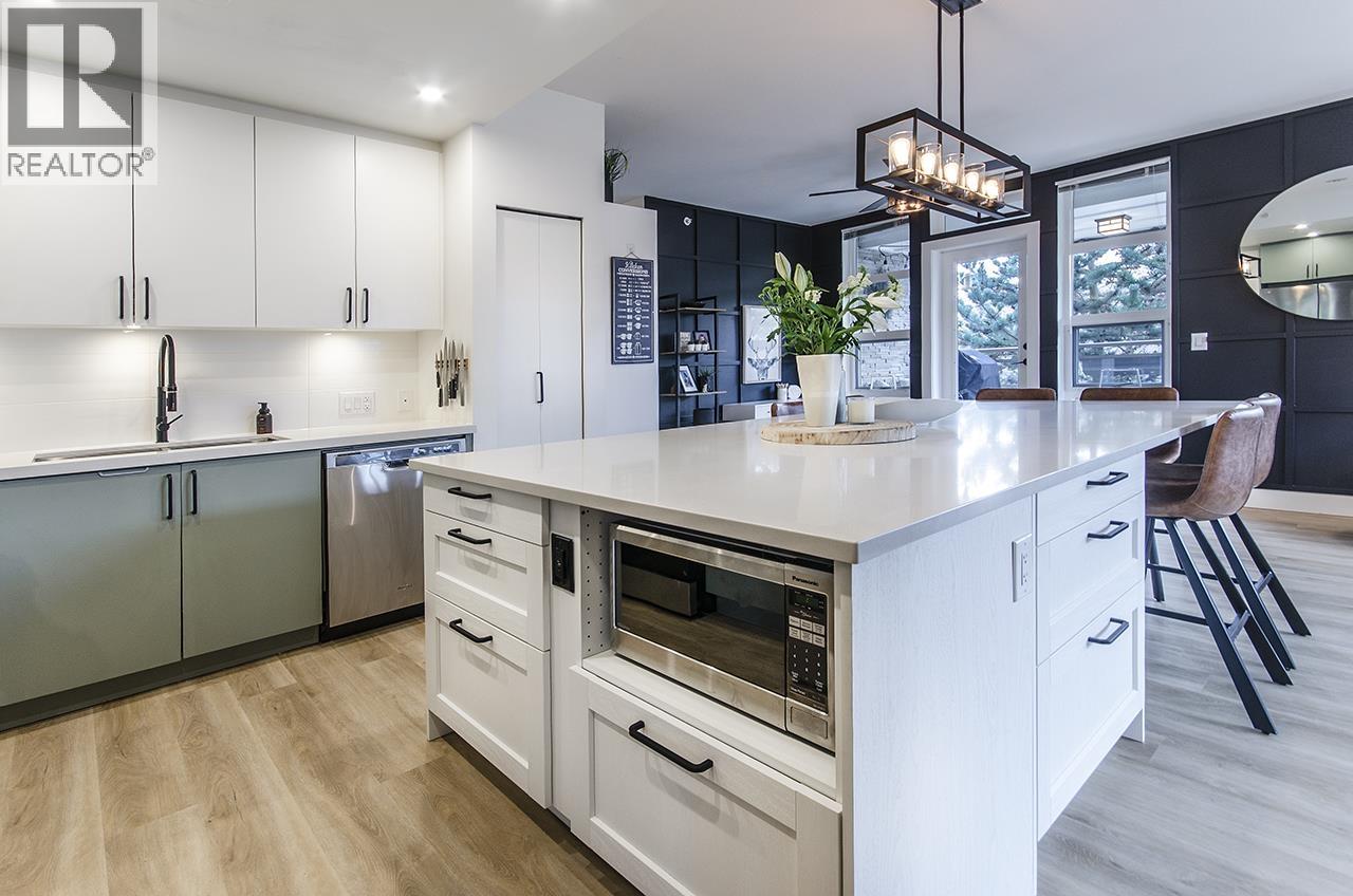 102 3602 Aldercrest Drive, North Vancouver, British Columbia  V7G 0A2 - Photo 8 - R3119750