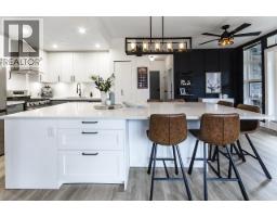 102 3602 ALDERCREST DRIVE, North Vancouver, British Columbia