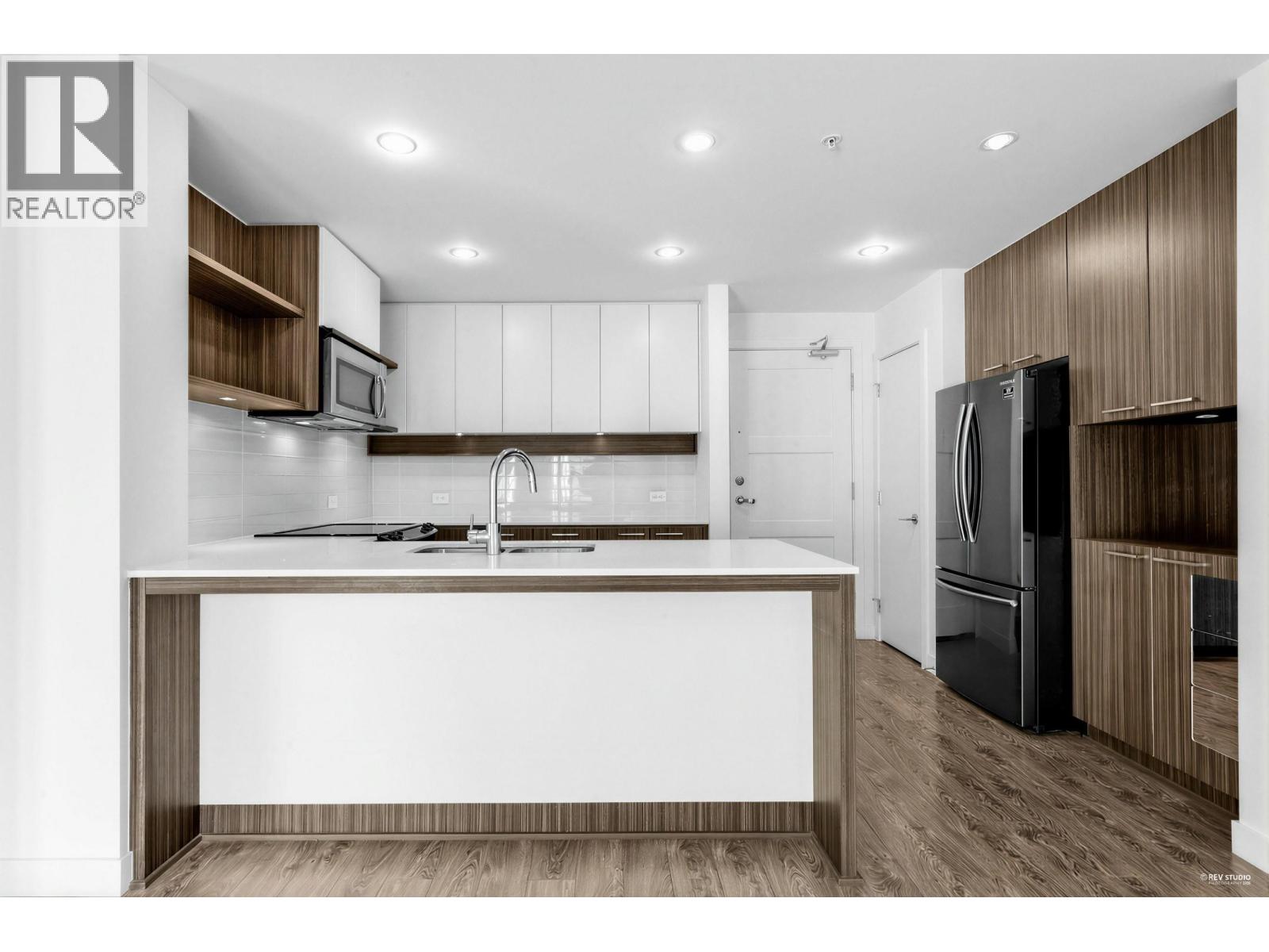 208 608 Como Lake Avenue, Coquitlam, British Columbia  V3J 0B2 - Photo 12 - R3119763