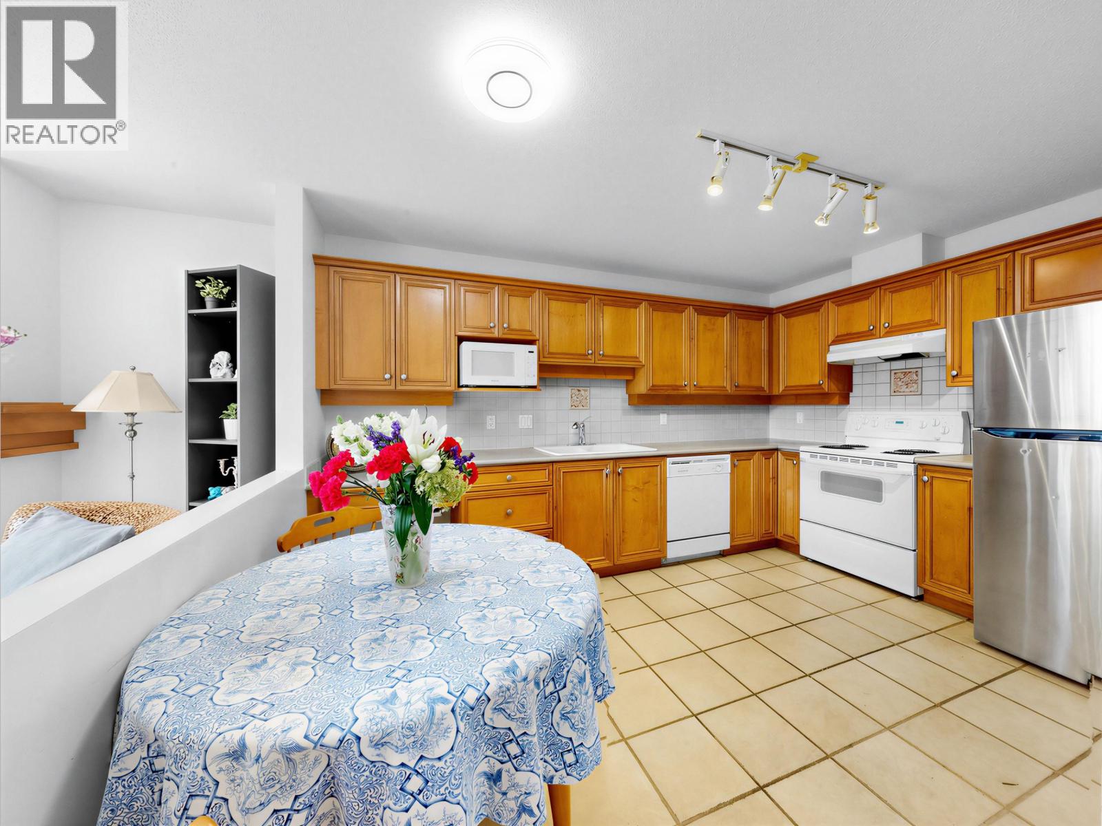 707 5639 Hampton Place, Vancouver, British Columbia  V6T 2H6 - Photo 7 - R3119654