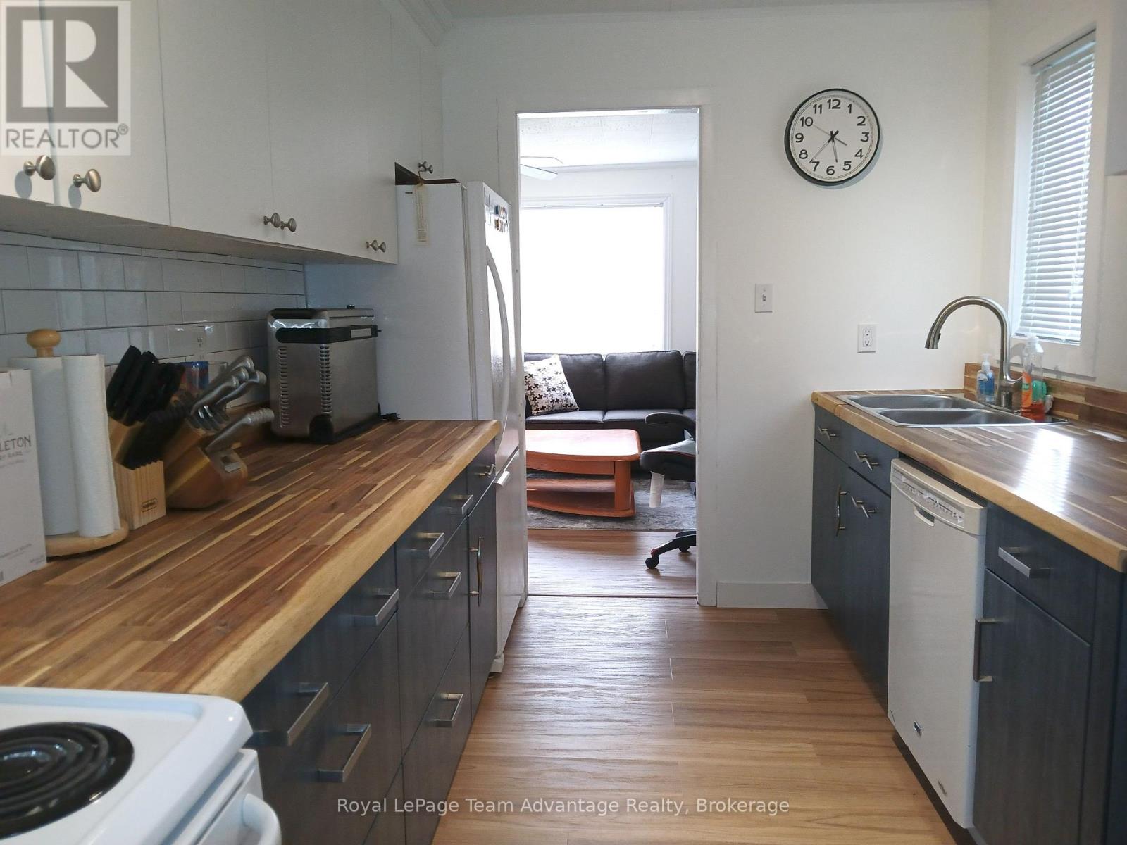 3 Riverdale Road, Parry Sound, Ontario  P2A 1N8 - Photo 20 - X13086714