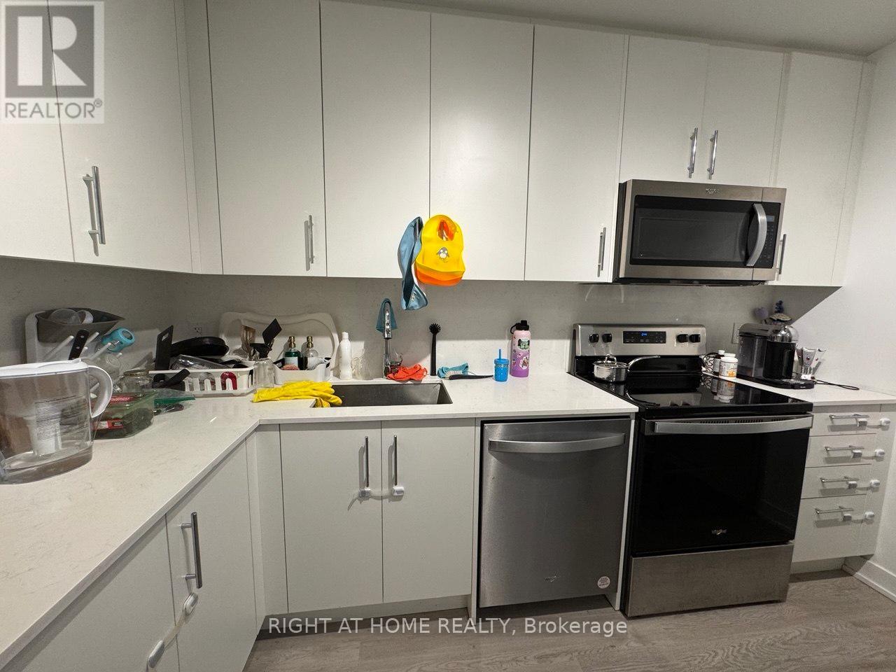 202 - 3 Strathgowan Avenue, Toronto, Ontario  M4N 1B8 - Photo 16 - C13086616
