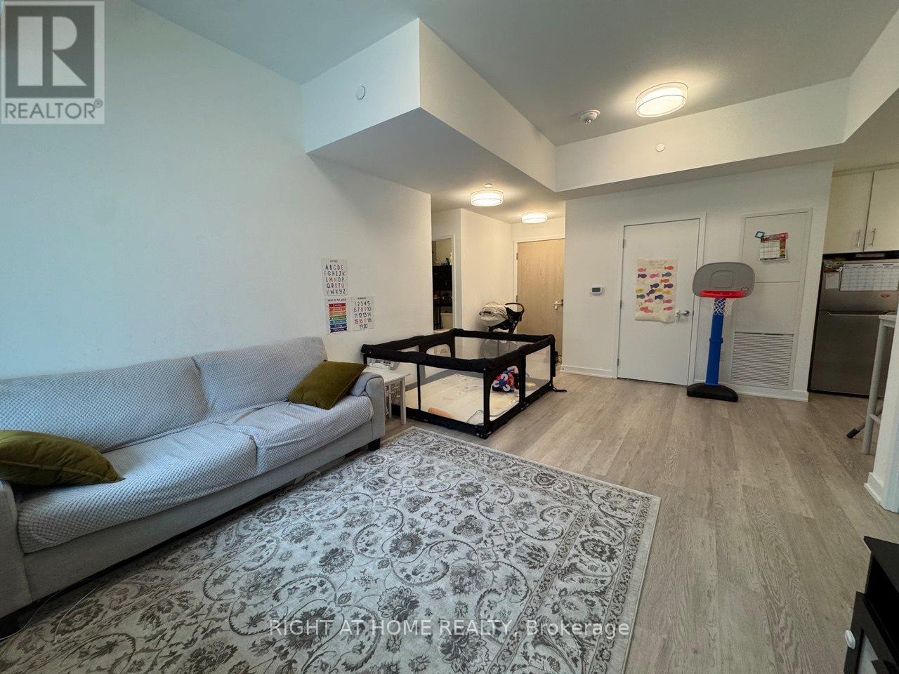 202 - 3 Strathgowan Avenue, Toronto, Ontario  M4N 1B8 - Photo 5 - C13086616
