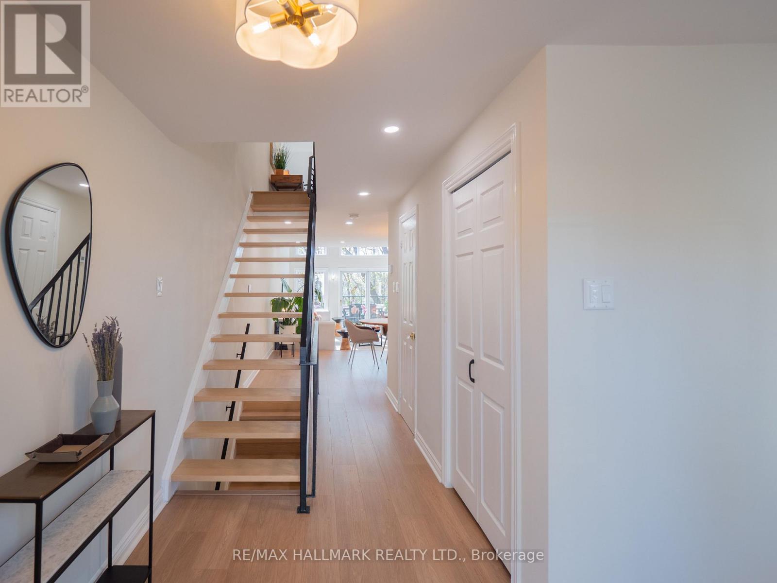Th #2 - 18 Doncrest Road, Toronto, Ontario  M4K 1R8 - Photo 2 - E13086658
