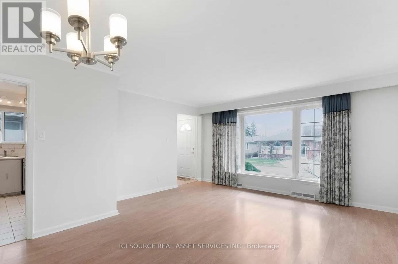 Main Fl - 4 Dempster Street, Toronto, Ontario  M1T 2T4 - Photo 2 - E13086708
