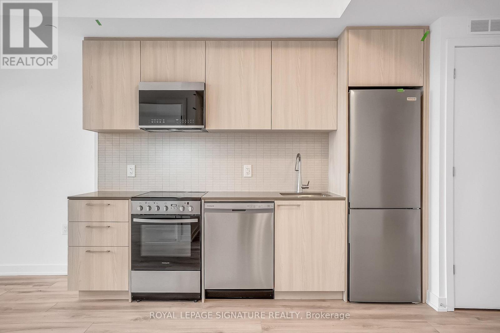 410 - 7439 Kingston Road, Toronto, Ontario  M1B 5S3 - Photo 7 - E13086720