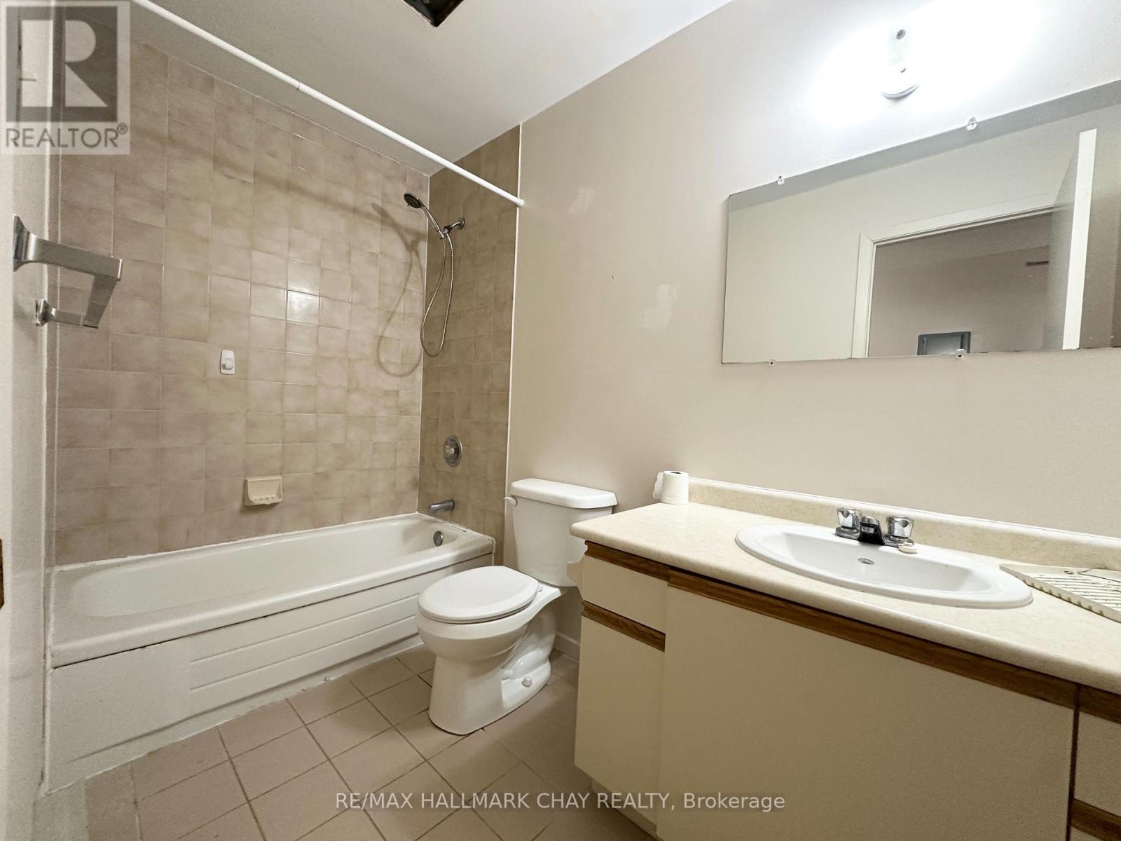 204 - 80 Grove Street E, Barrie, Ontario  L4M 2P1 - Photo 3 - S13086642