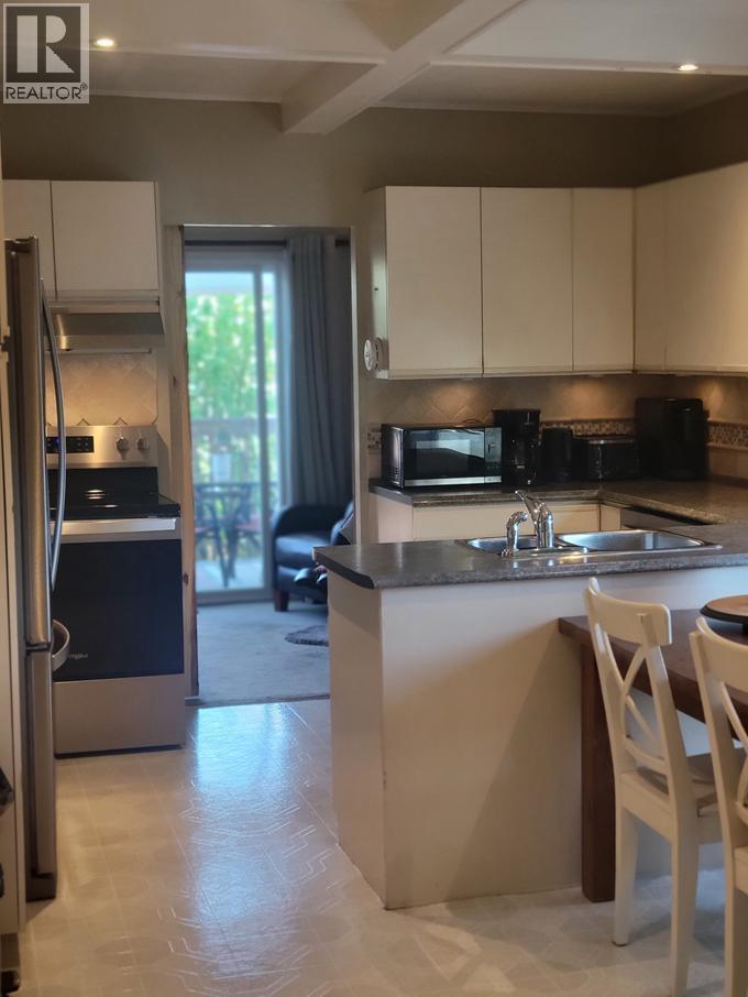 4208 33 Street, Vernon, British Columbia  V1T 5V1 - Photo 4 - 10384532