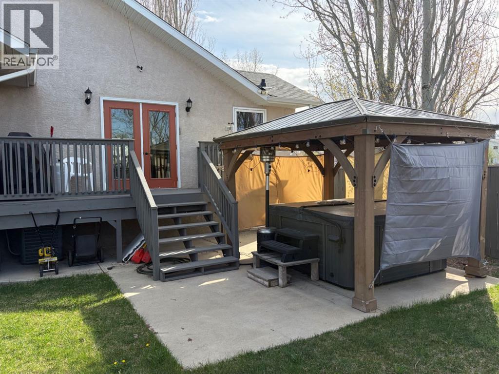 43 Riverwood Manor W, Lethbridge, Alberta  T1k 7X3 - Photo 20 - A2306744