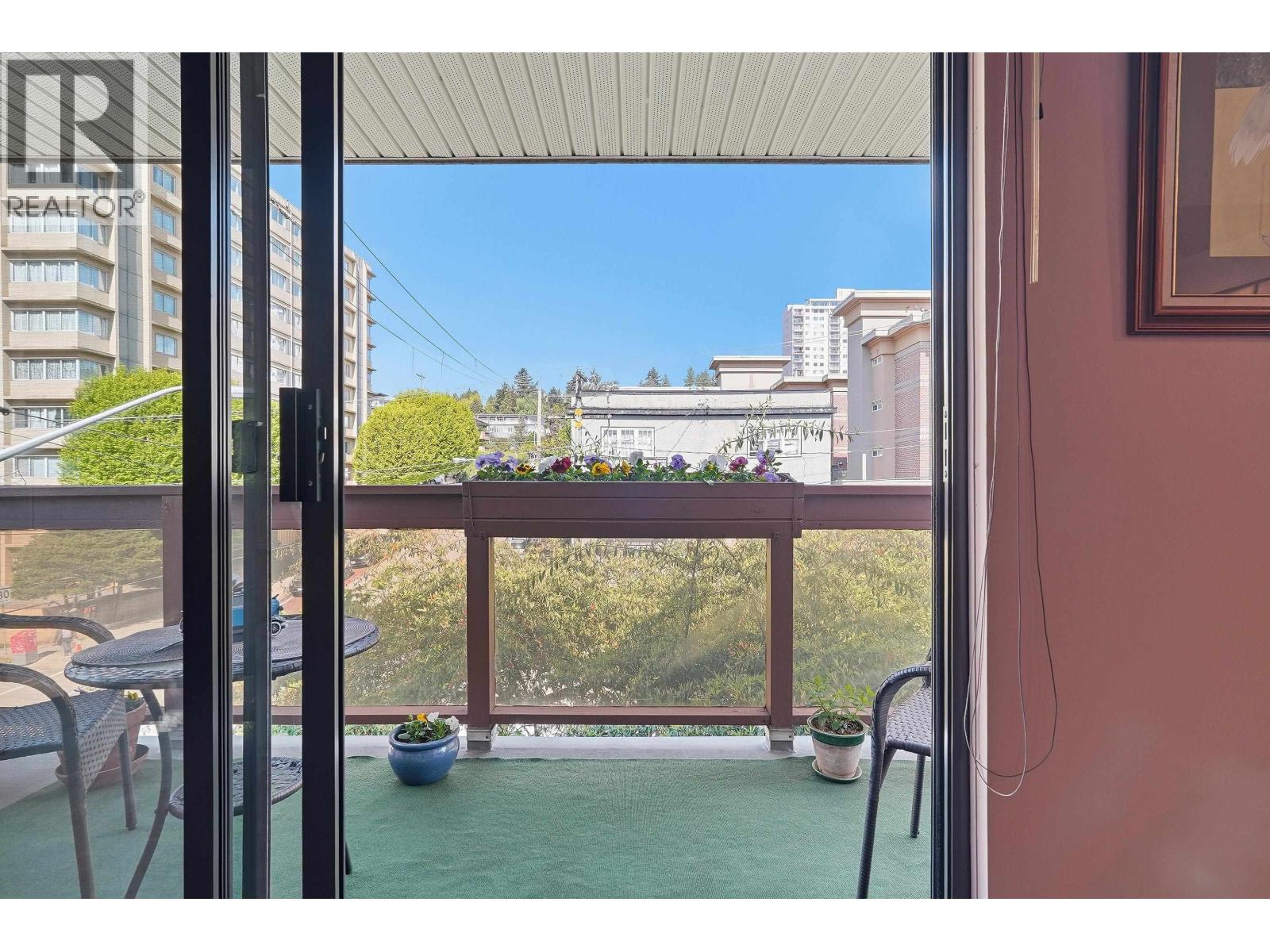 310 45 Fourth Street Street, New Westminster, British Columbia  V3L 5H7 - Photo 5 - R3118157