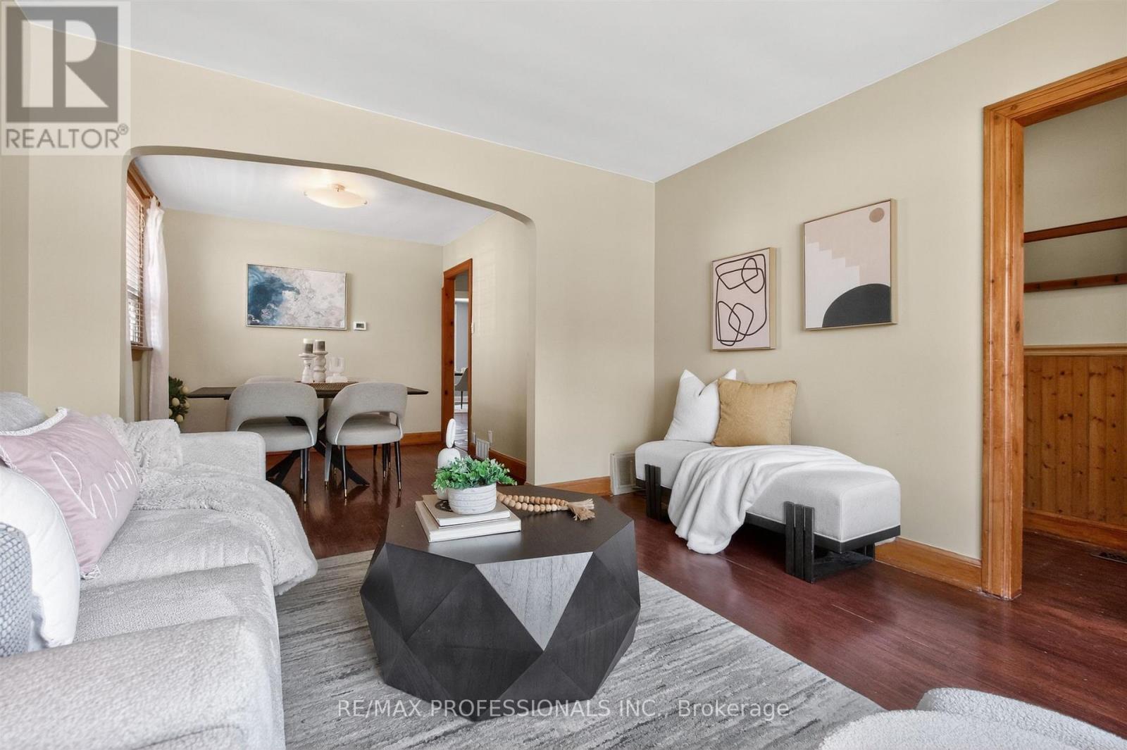 111 Seventeenth Street, Toronto, Ontario  M8V 3K5 - Photo 11 - W13086620
