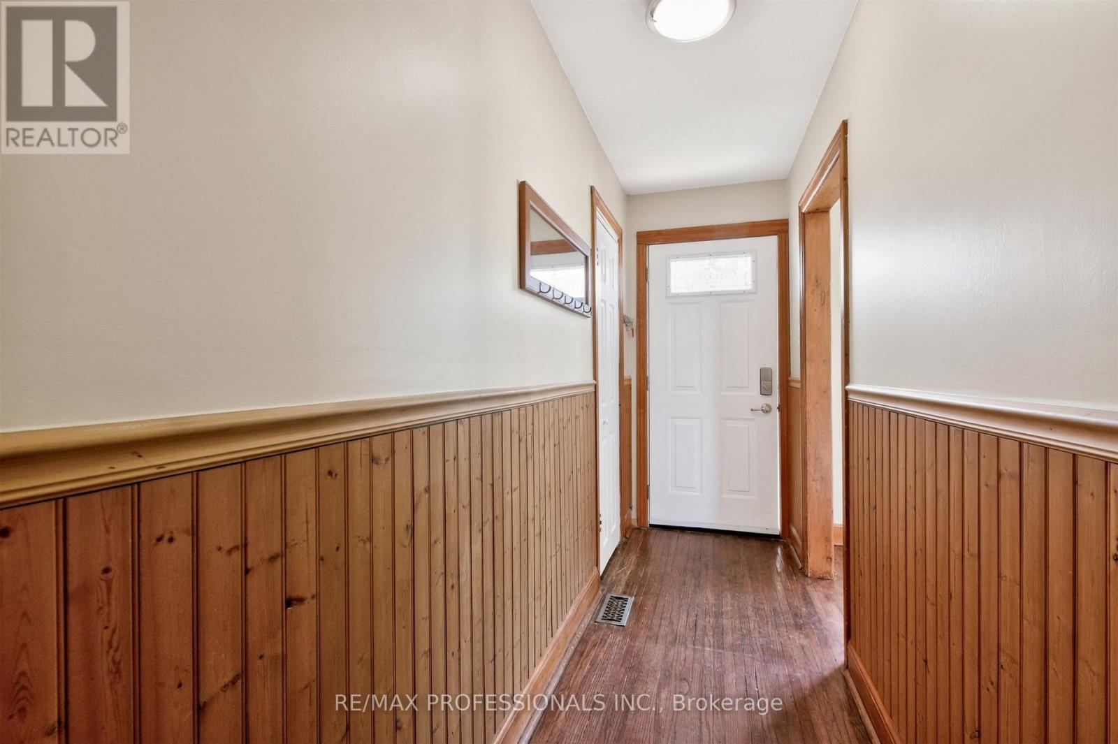 111 Seventeenth Street, Toronto, Ontario  M8V 3K5 - Photo 5 - W13086620