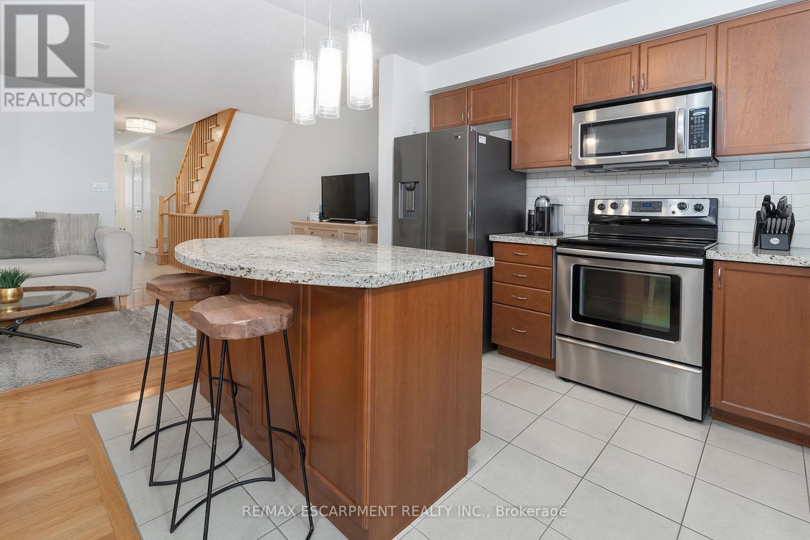 25 - 233 Duskywing Way, Oakville, Ontario  L6L 0C5 - Photo 7 - W13086676