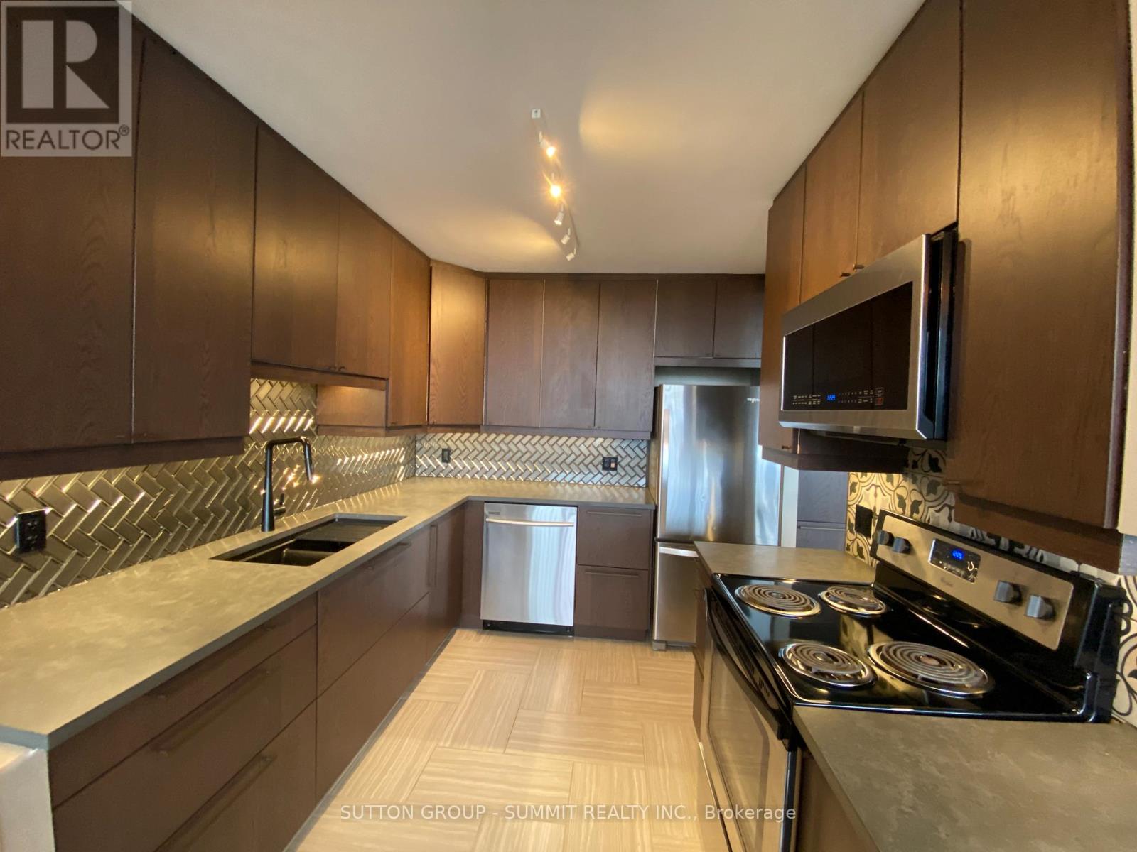 701 - 2301 Derry Road W, Mississauga, Ontario  L5N 2R4 - Photo 6 - W13086678