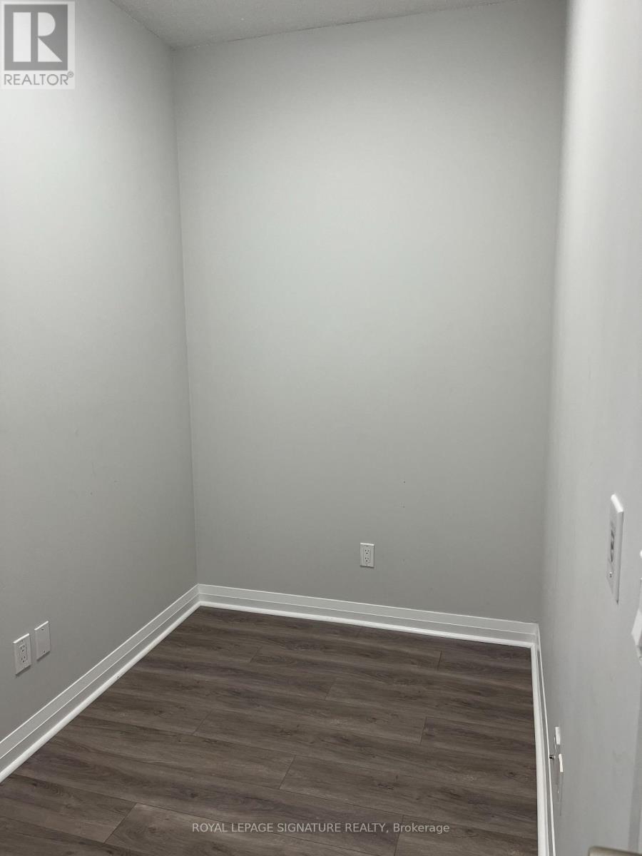 505 - 55 Eglinton Avenue W, Mississauga, Ontario  L5R 0E4 - Photo 10 - W13086704