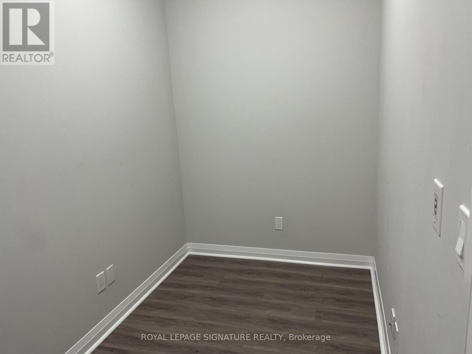 505 - 55 Eglinton Avenue W, Mississauga, Ontario  L5R 0E4 - Photo 11 - W13086704