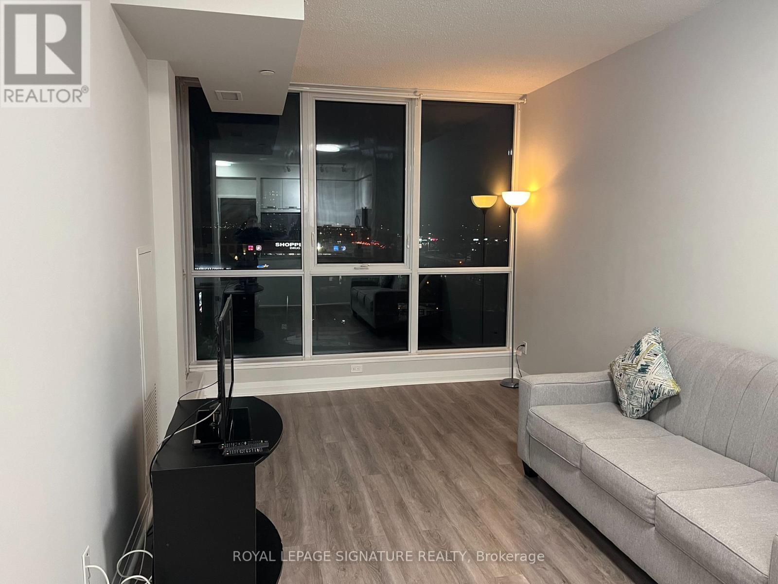 505 - 55 Eglinton Avenue W, Mississauga, Ontario  L5R 0E4 - Photo 8 - W13086704