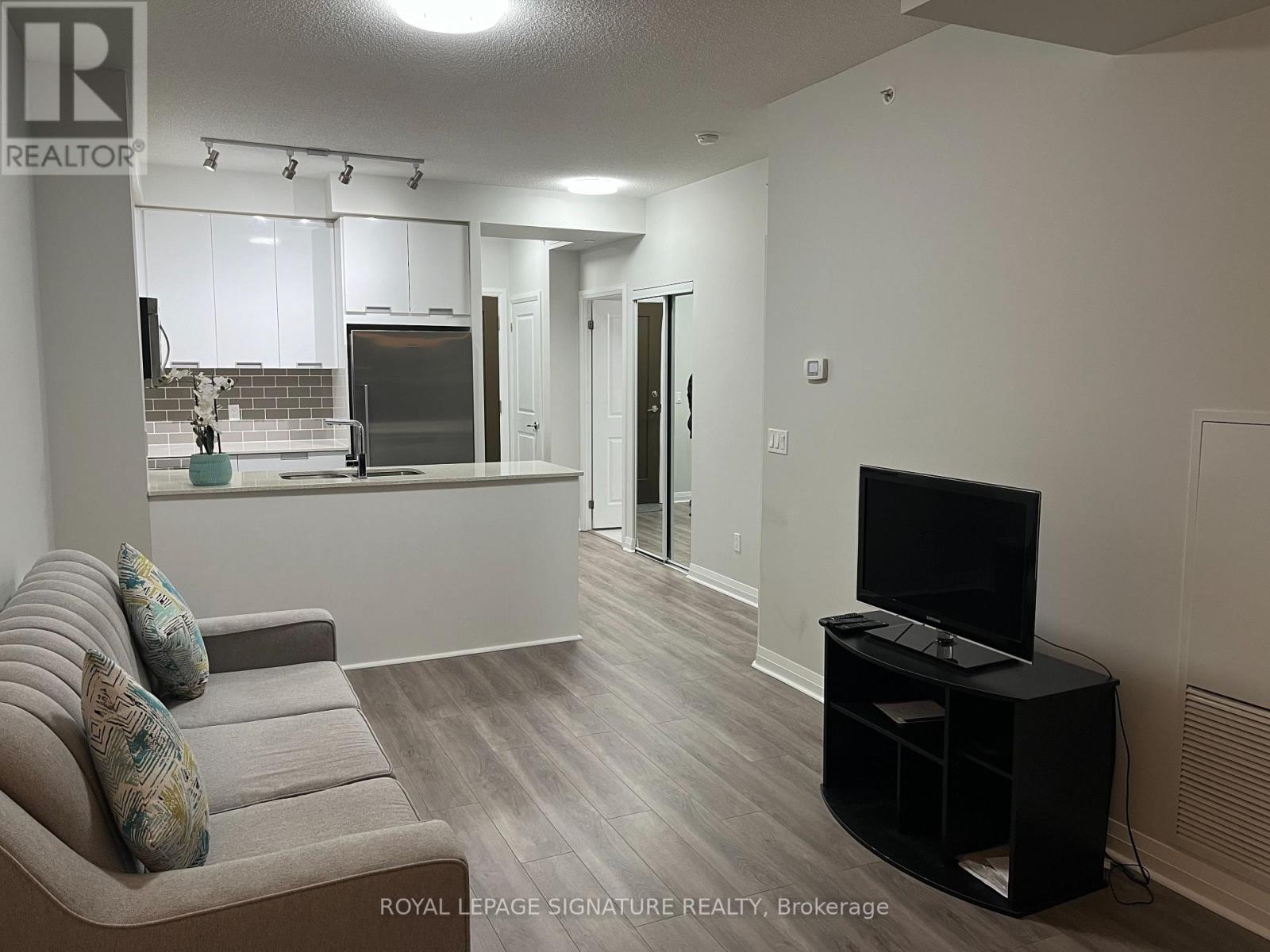 505 - 55 Eglinton Avenue W, Mississauga, Ontario  L5R 0E4 - Photo 9 - W13086704