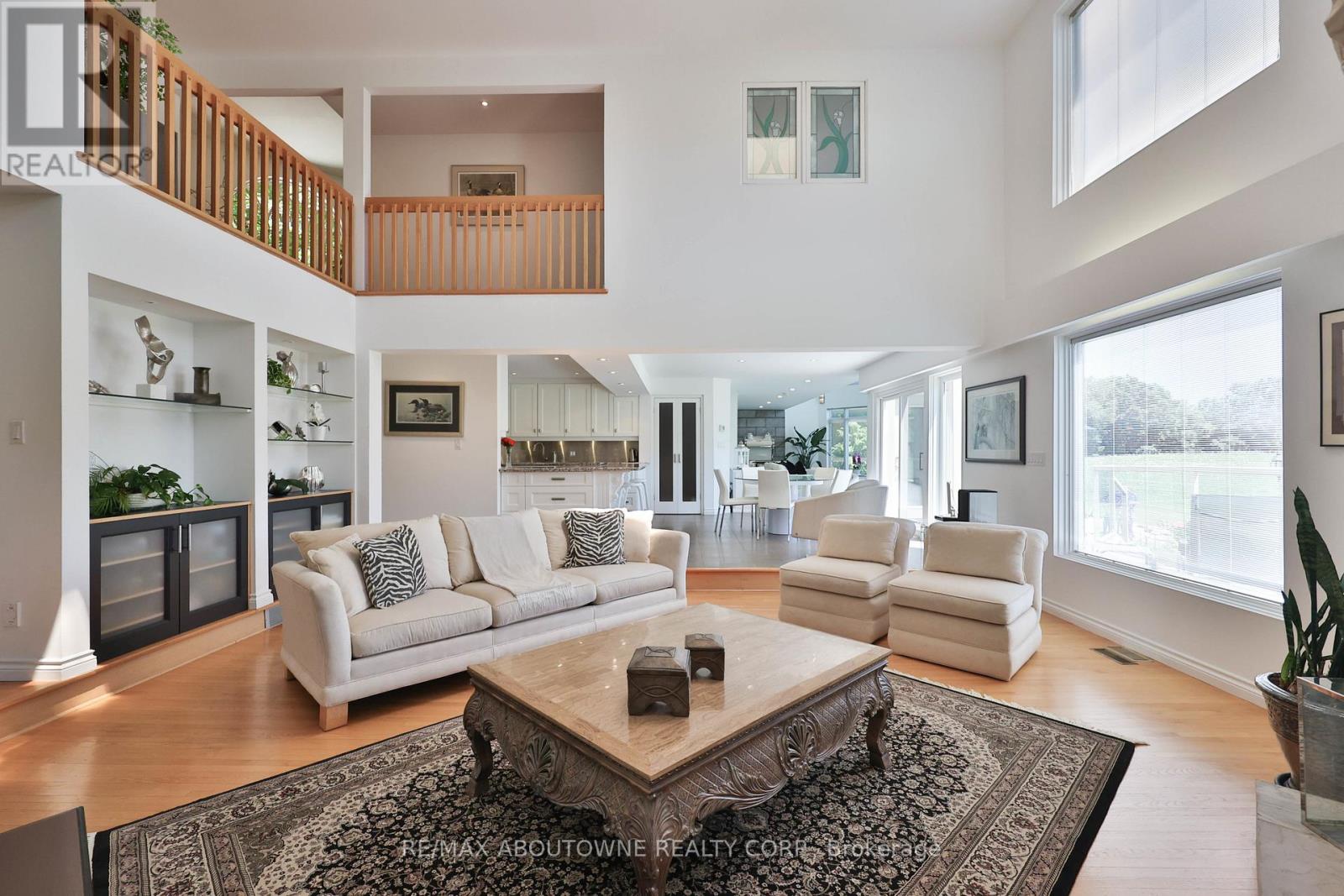 1270 1 Side Road, Burlington, Ontario  L7P 0R9 - Photo 8 - W13086728