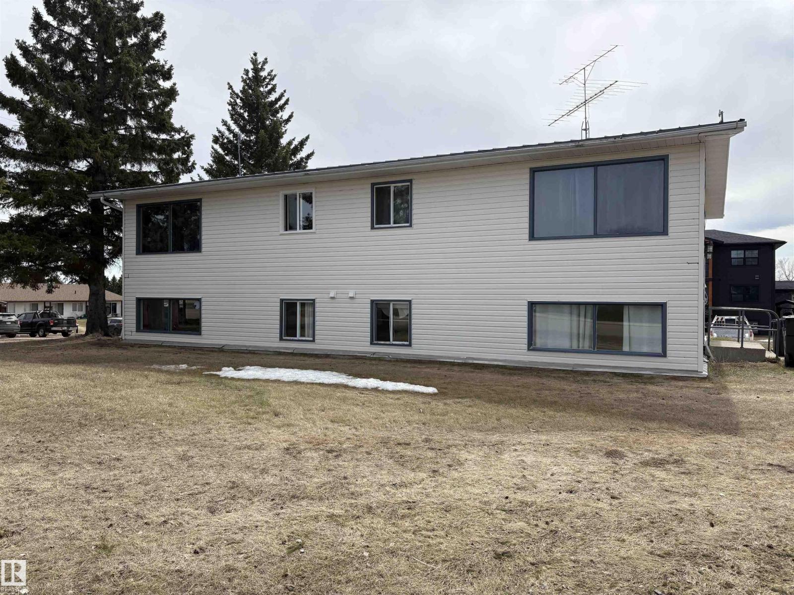 5121 54 ST, elk point, Alberta