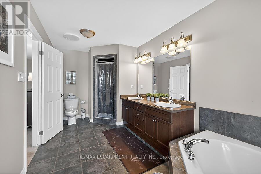25 Southwood Cr. Crescent, Haldimand, Ontario  N3W 0A6 - Photo 35 - X13086724