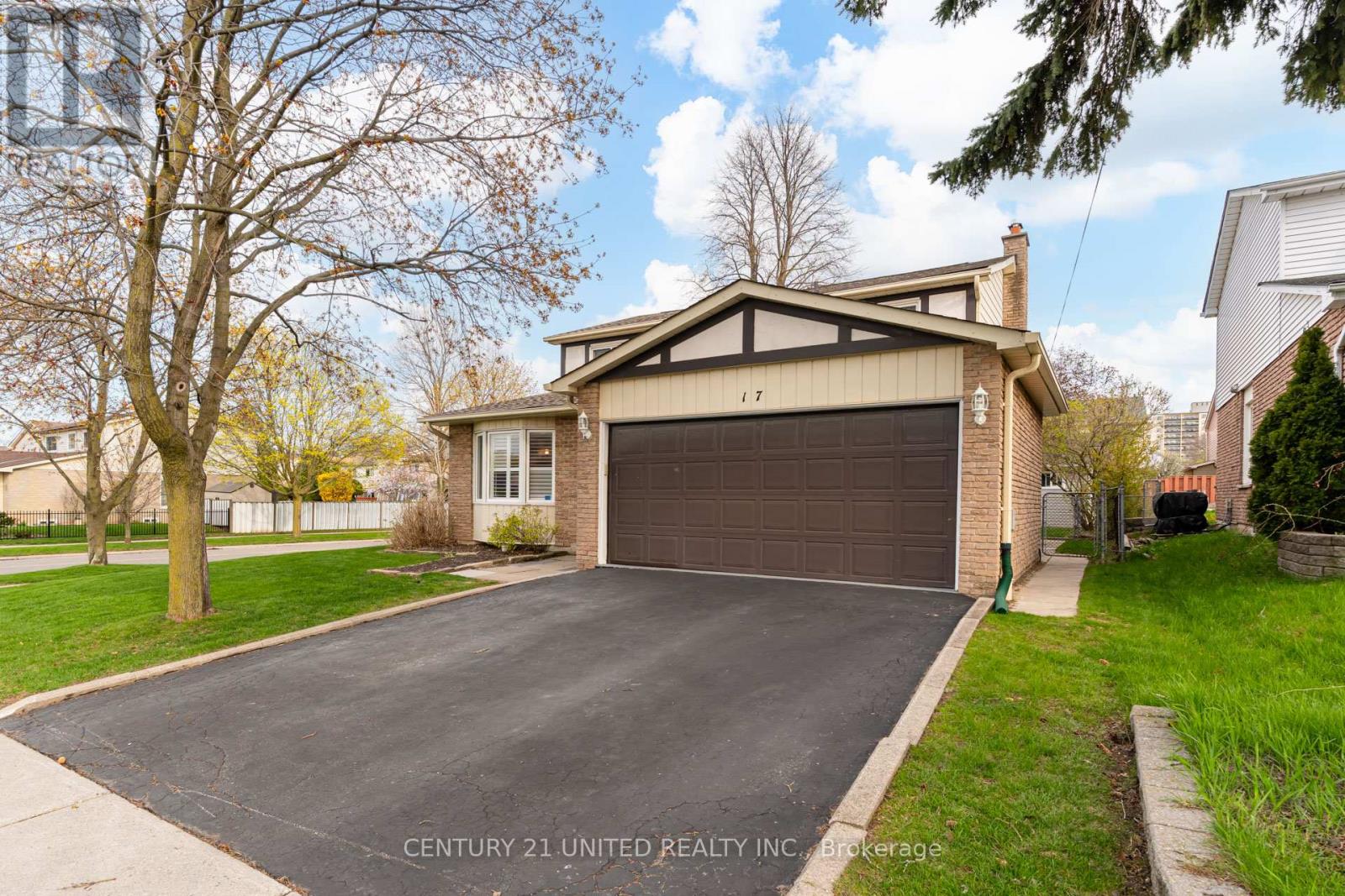 17 Nelson Street, Toronto, Ontario  M5V 0G2 - Photo 2 - E13086894