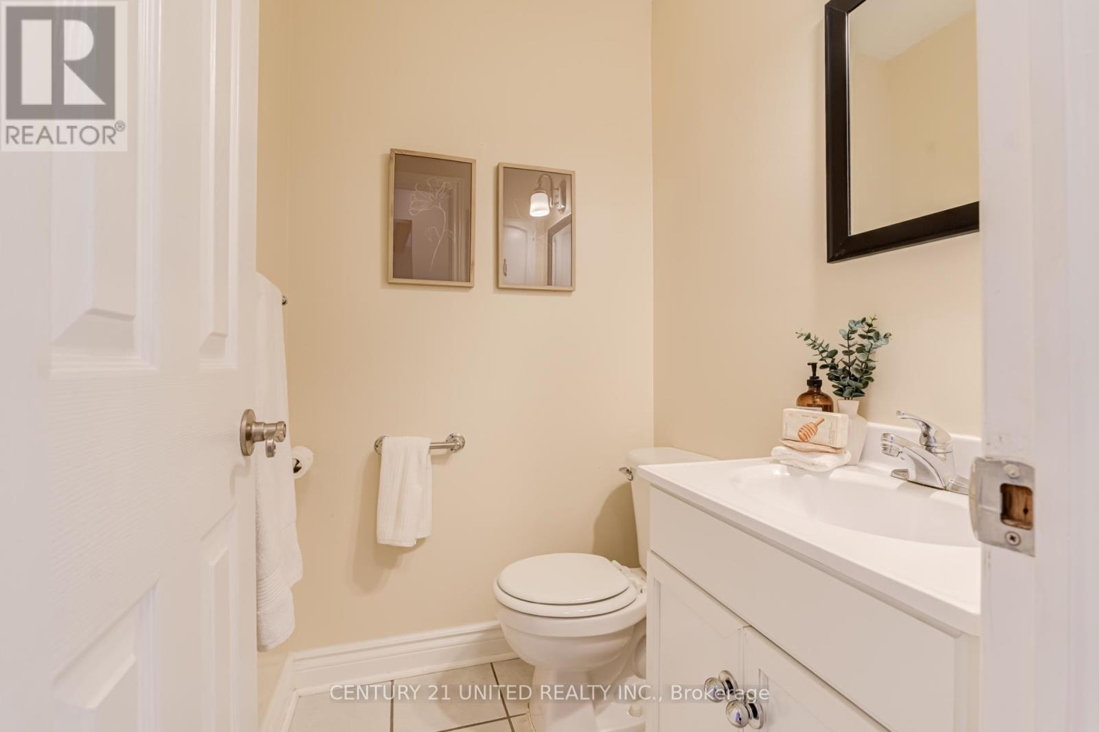 17 Nelson Street, Toronto, Ontario  M5V 0G2 - Photo 27 - E13086894