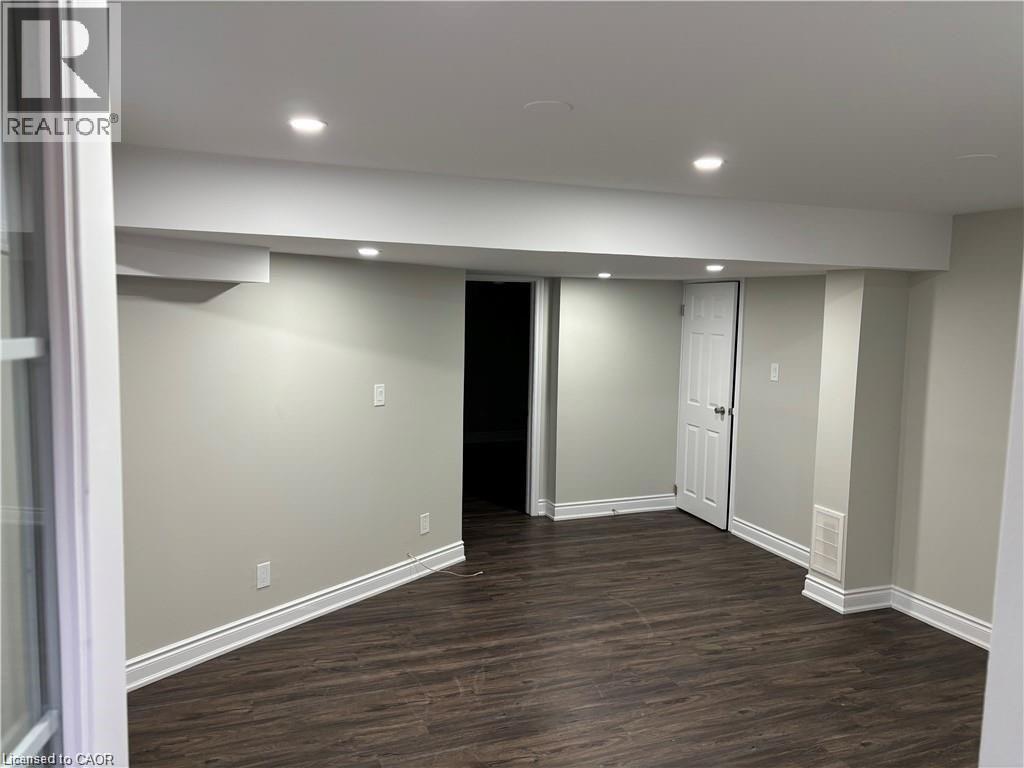 3 Westview Crescent Unit# Lower, Kitchener, Ontario  N2N 2V7 - Photo 3 - 40823757