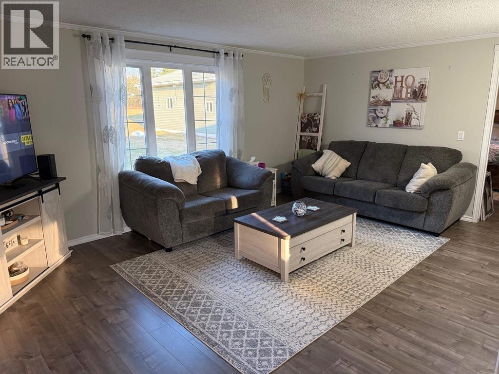 51 Pebble Drive, Fort Nelson, British Columbia  V0C 1R0 - Photo 12 - R3076003