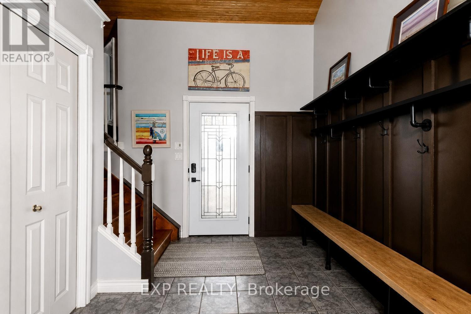 9127 Hacienda Road, Malahide, Ontario  N5H 2R1 - Photo 4 - X13086760