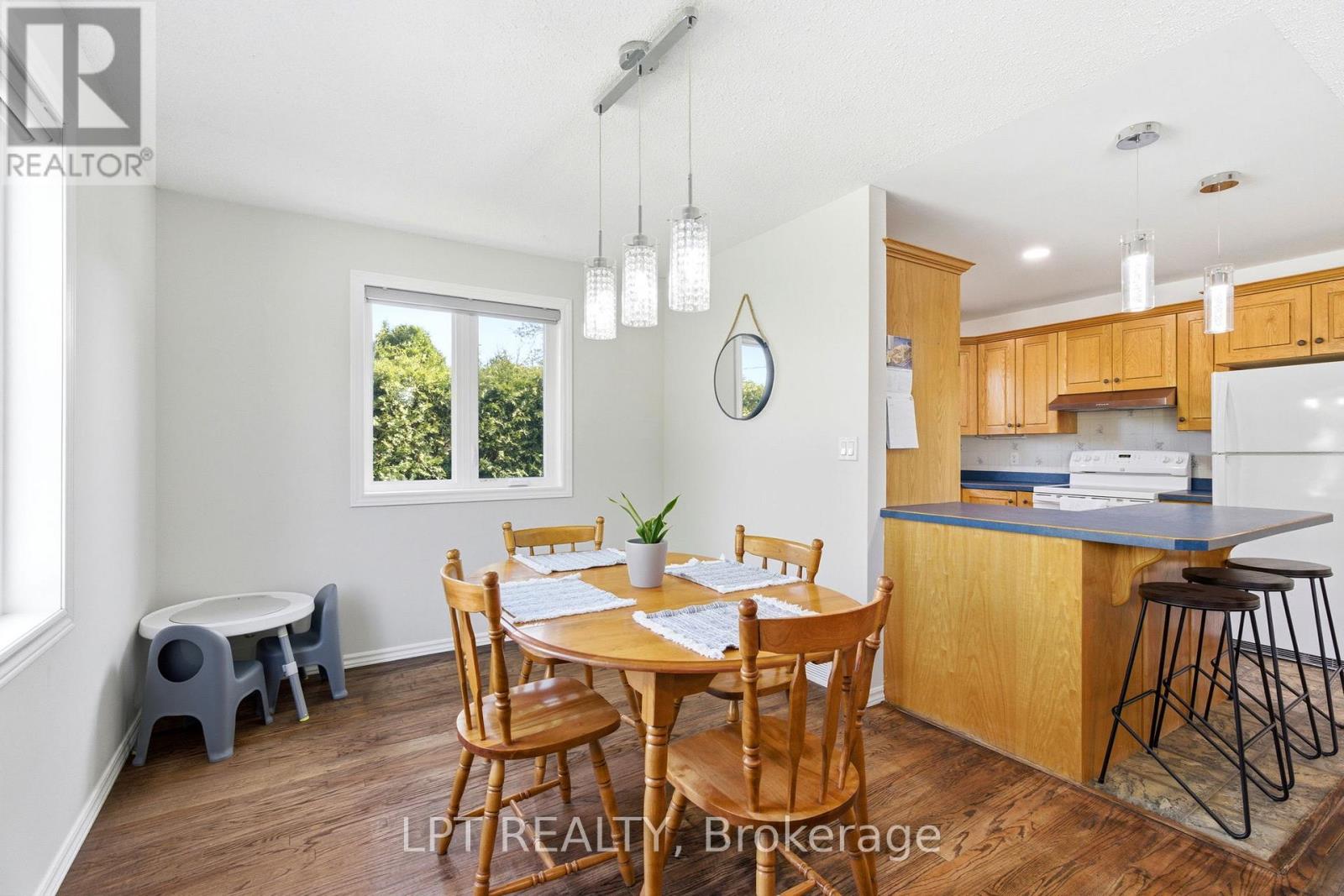 168 Ann Street, North Middlesex, Ontario  N0M 2K0 - Photo 12 - X13086918