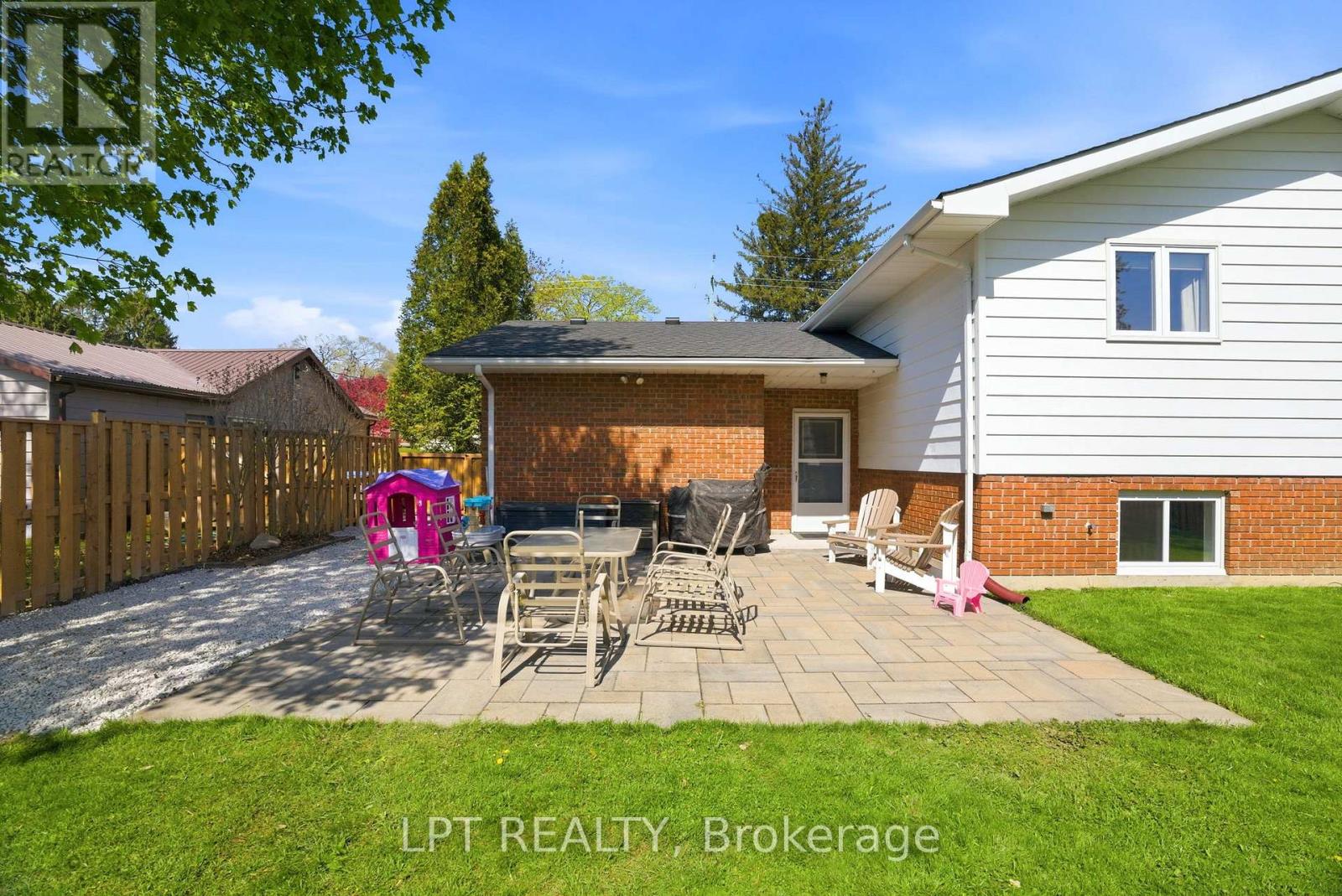 168 Ann Street, North Middlesex, Ontario  N0M 2K0 - Photo 39 - X13086918