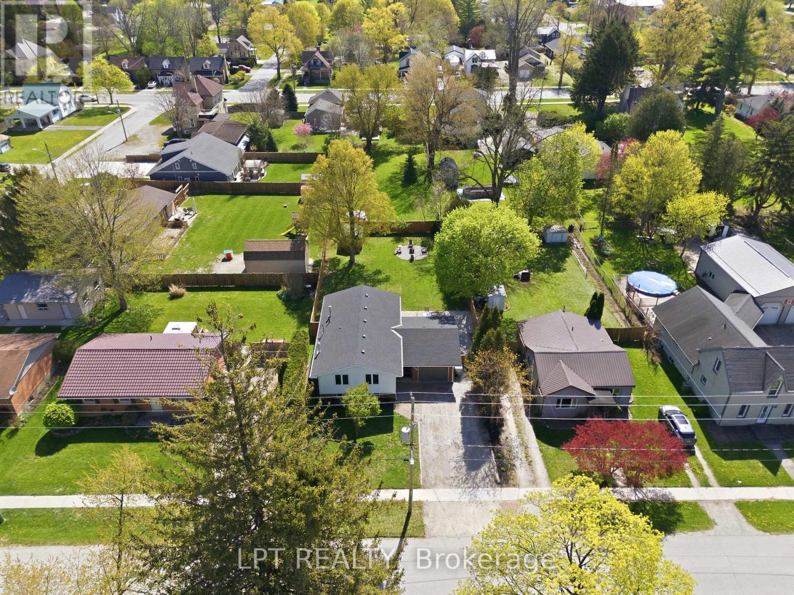 168 Ann Street, North Middlesex, Ontario  N0M 2K0 - Photo 45 - X13086918