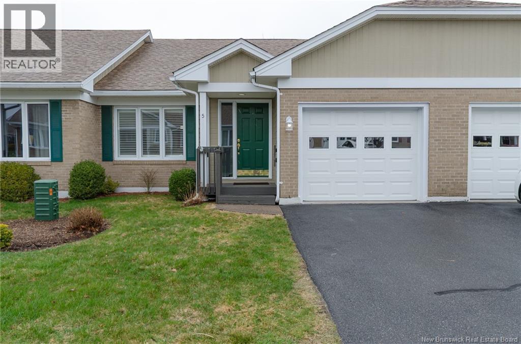 5 Abbie Place, Saint John, New Brunswick  E2M 5T3 - Photo 3 - NB138572