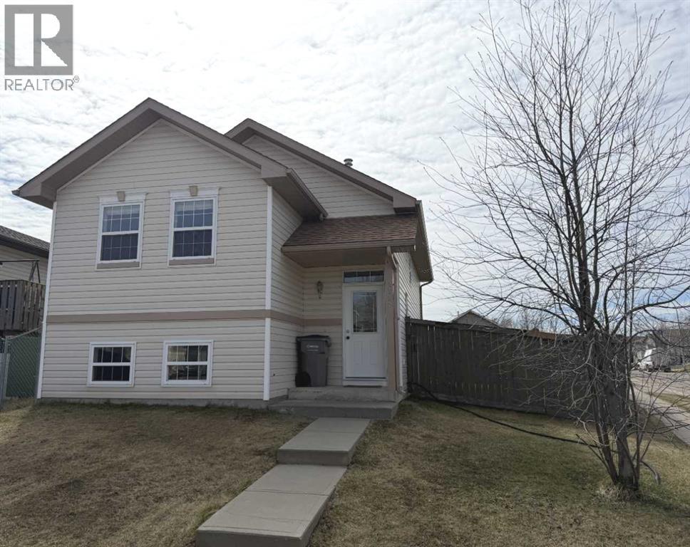 8837 65 Avenue, Grande Prairie, Alberta  T8W 2X5 - Photo 1 - A2277418