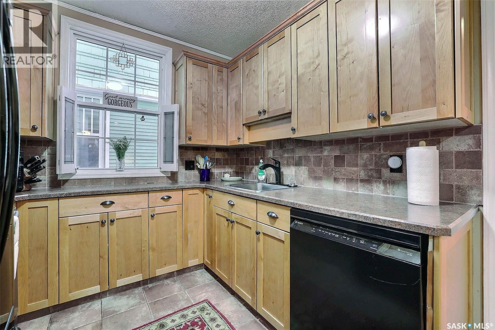 2834 Rae Street, Regina, Saskatchewan  S4S 1R3 - Photo 19 - SK033943